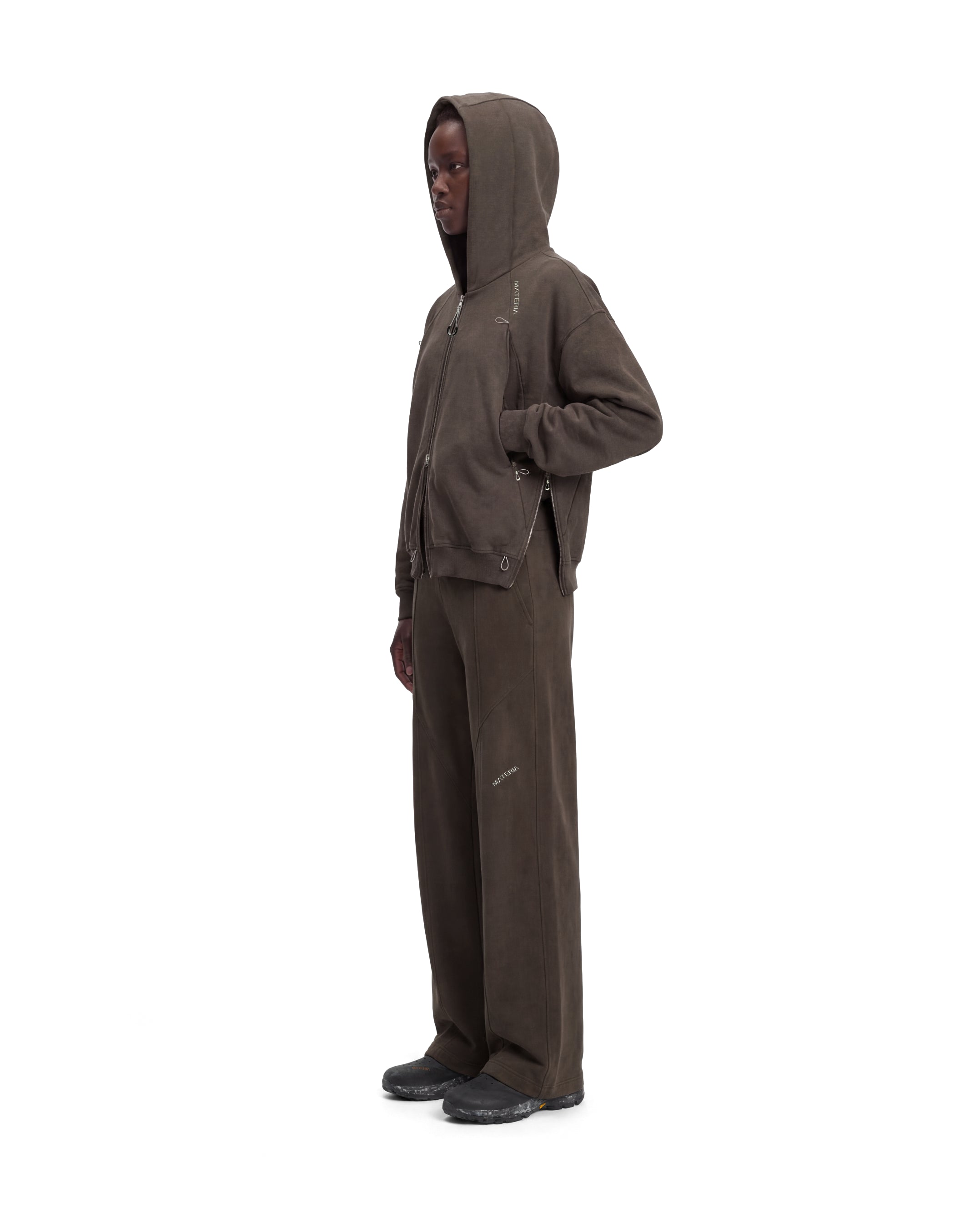 MATERIA PHYSIS_001_ZIP HOODIE_BROWN